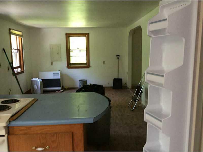 60 Mountain View Road Casco, ME 04015 - Photo 9 of 28 Kitchen.