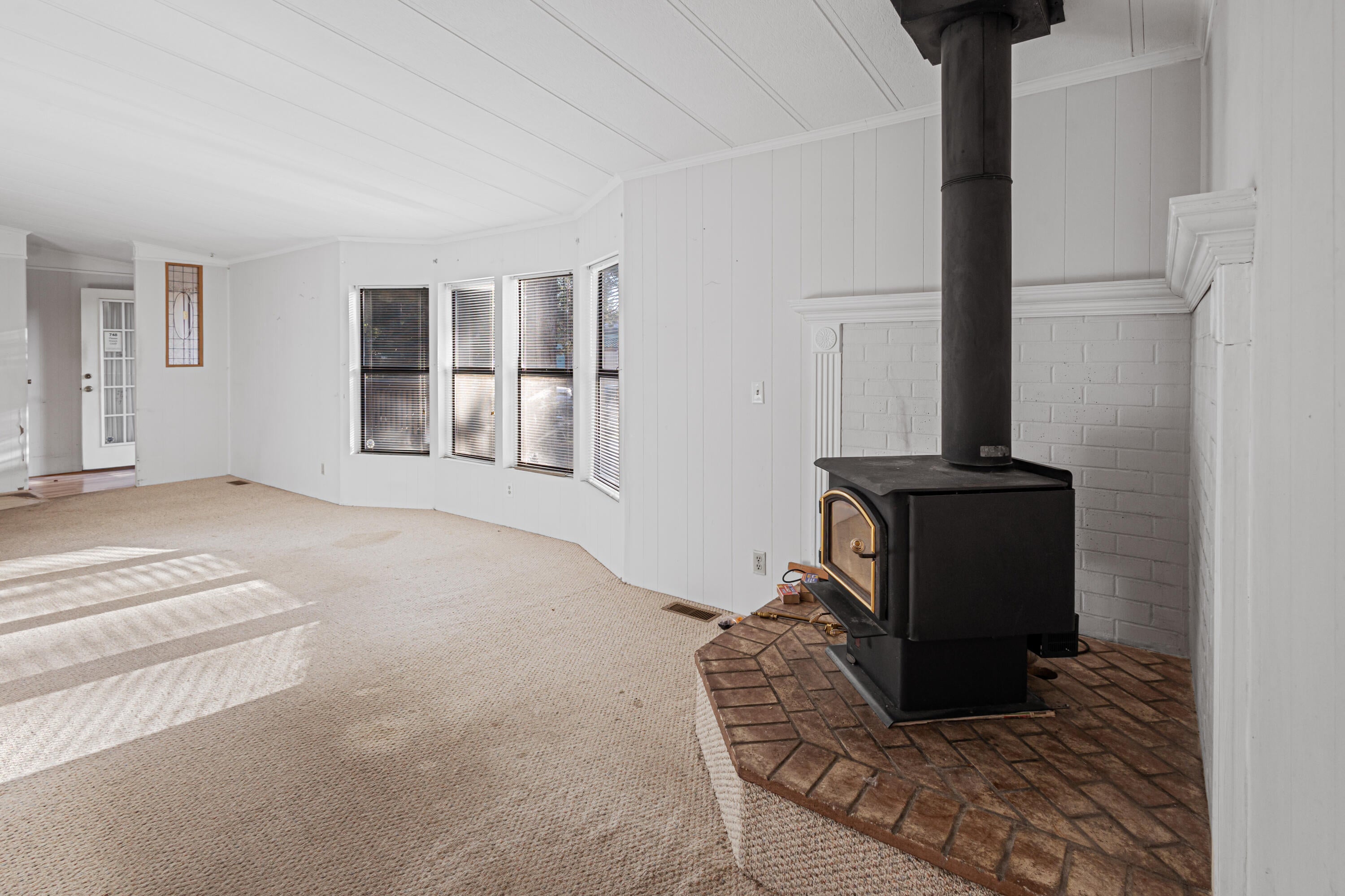 60901 Brosterhous Road, Unit 748 Bend, OR 97702 - Photo 8 of 23 Brosterhous_5