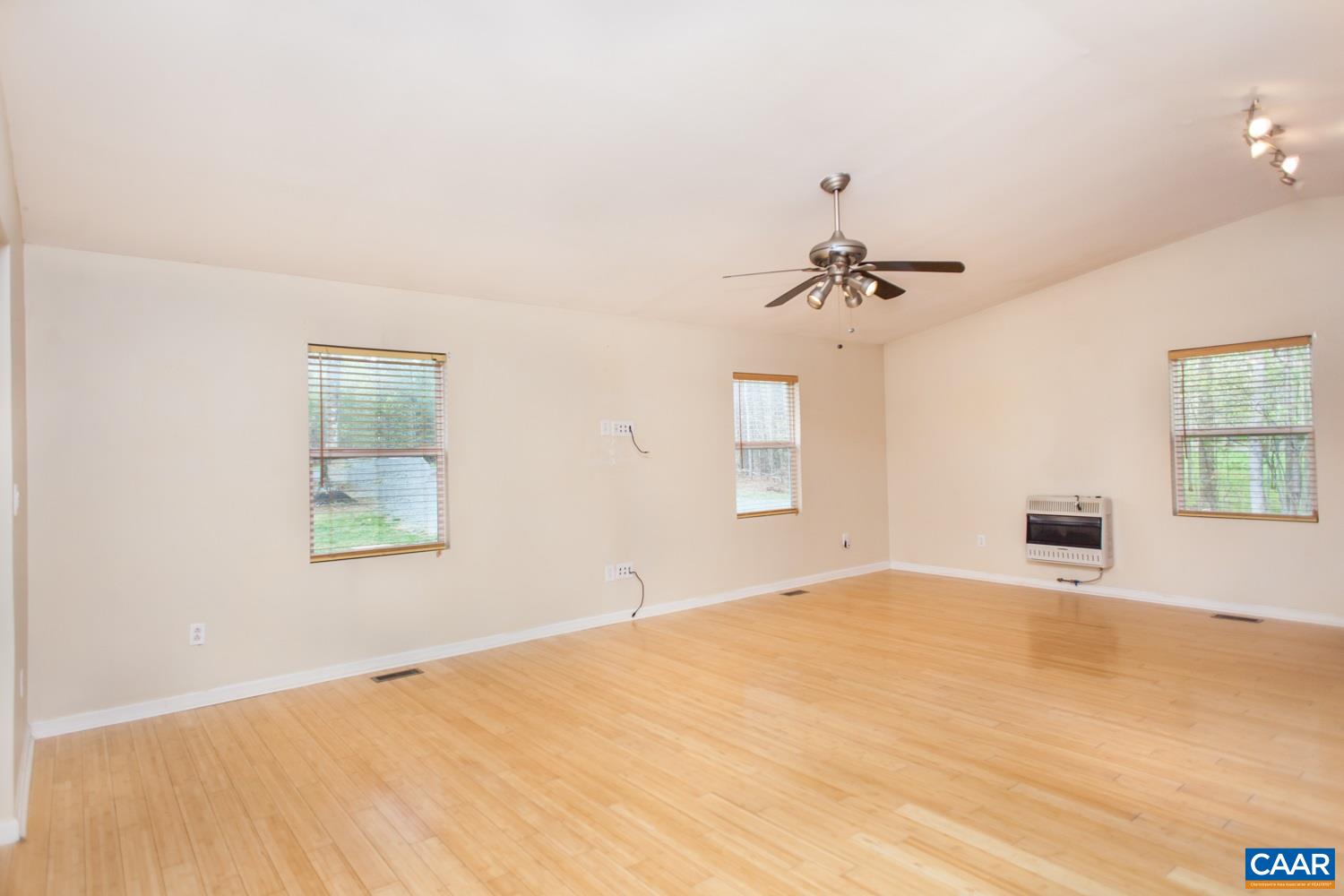 2389 North Boston Road Troy, VA 22974 - Photo 10 of 30 Gallery Image 10