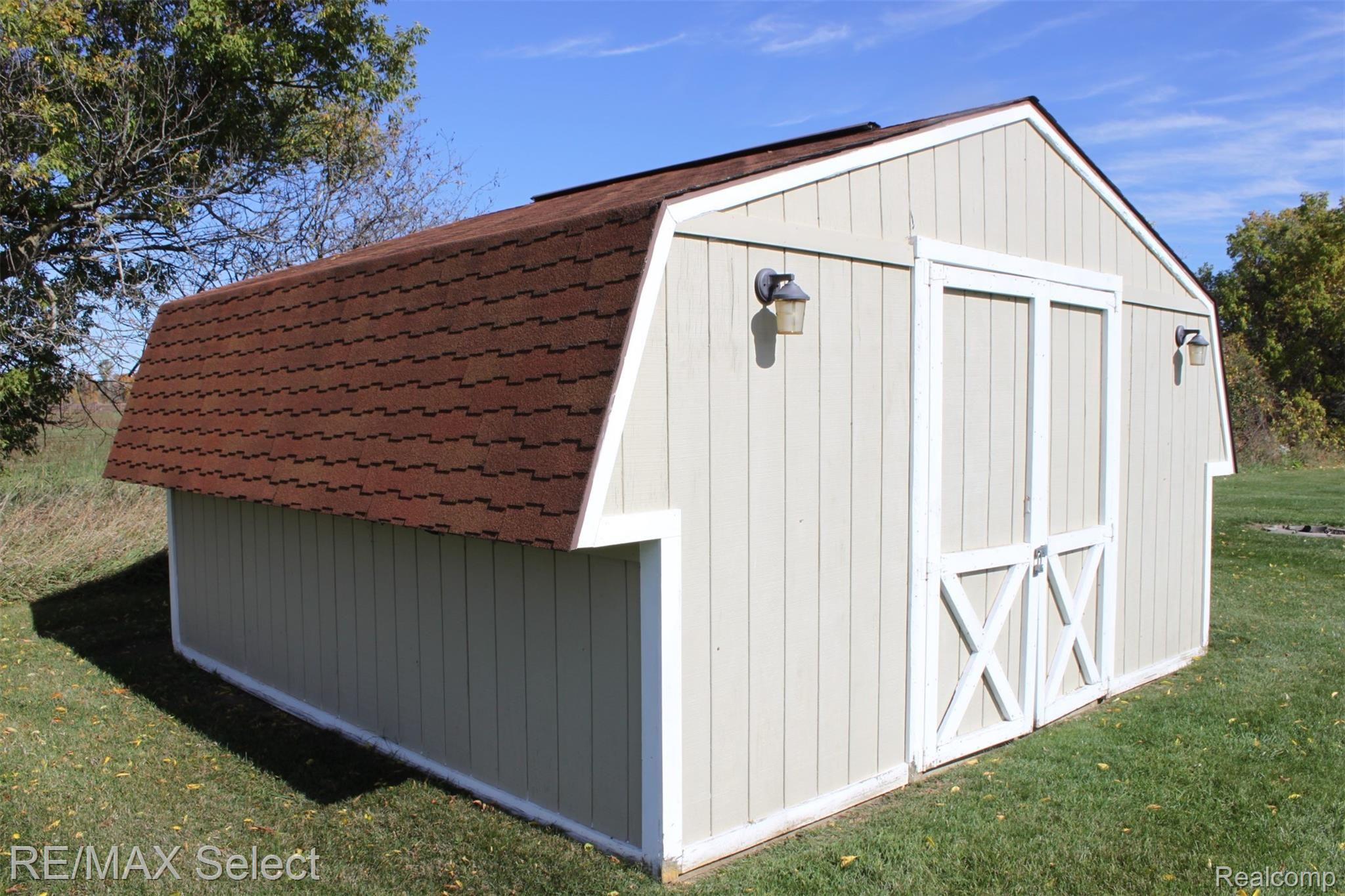1334 West Ray Road Fenton, MI 48430 - Photo 30 of 30 IMG_1749.JPG