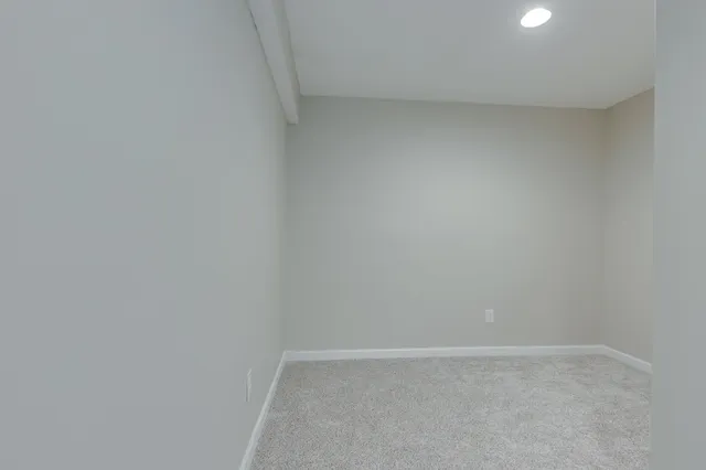 a picture of a wall with a white wall and a white wall