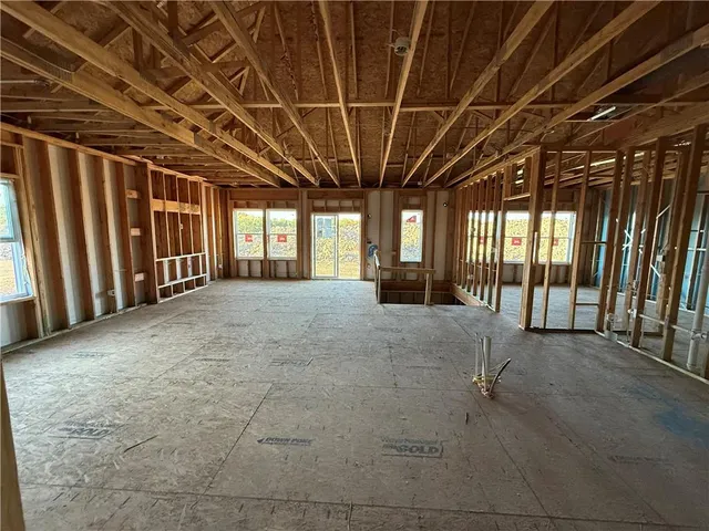 $345,862 | 1216 Southeast Windbreak Drive, Lee's Summit, MO 64081