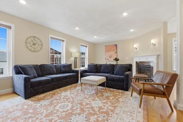 $879,000 | 36 Pleasant Street, Unit B, Stoneham, MA 02180