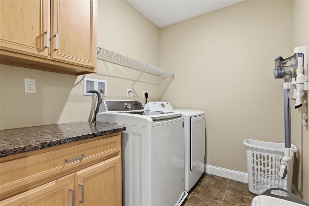 36 Pleasant Street, Unit B Stoneham, MA 02180 - Photo 25 of 37