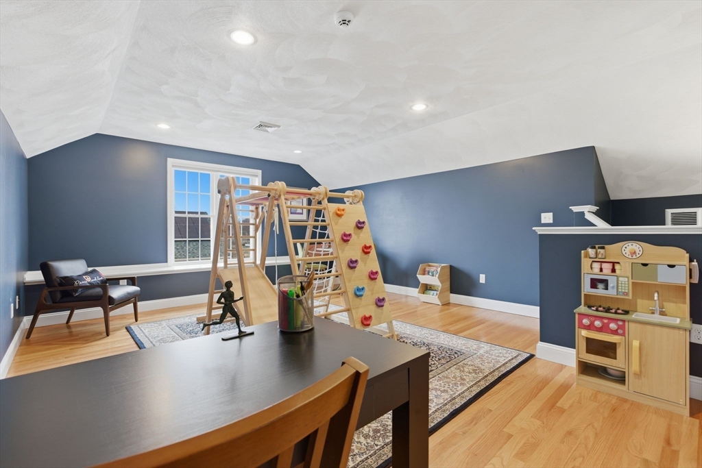 36 Pleasant Street, Unit B Stoneham, MA 02180 - Photo 27 of 37