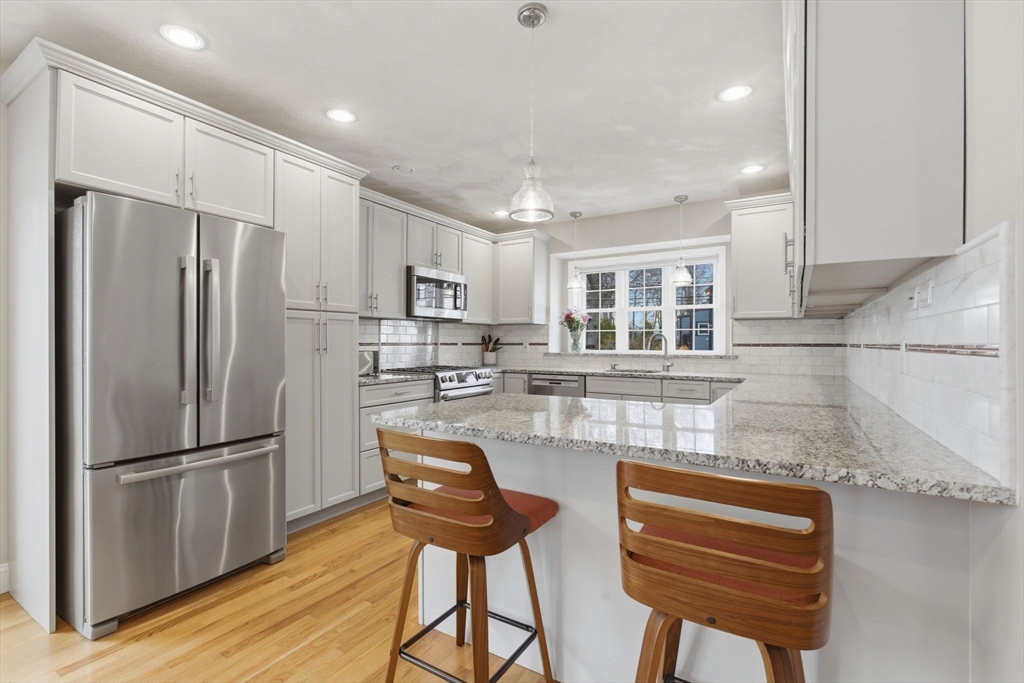 36 Pleasant Street, Unit B Stoneham, MA 02180 - Photo 5 of 37