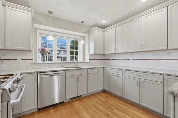 $879,000 | 36 Pleasant Street, Unit B, Stoneham, MA 02180