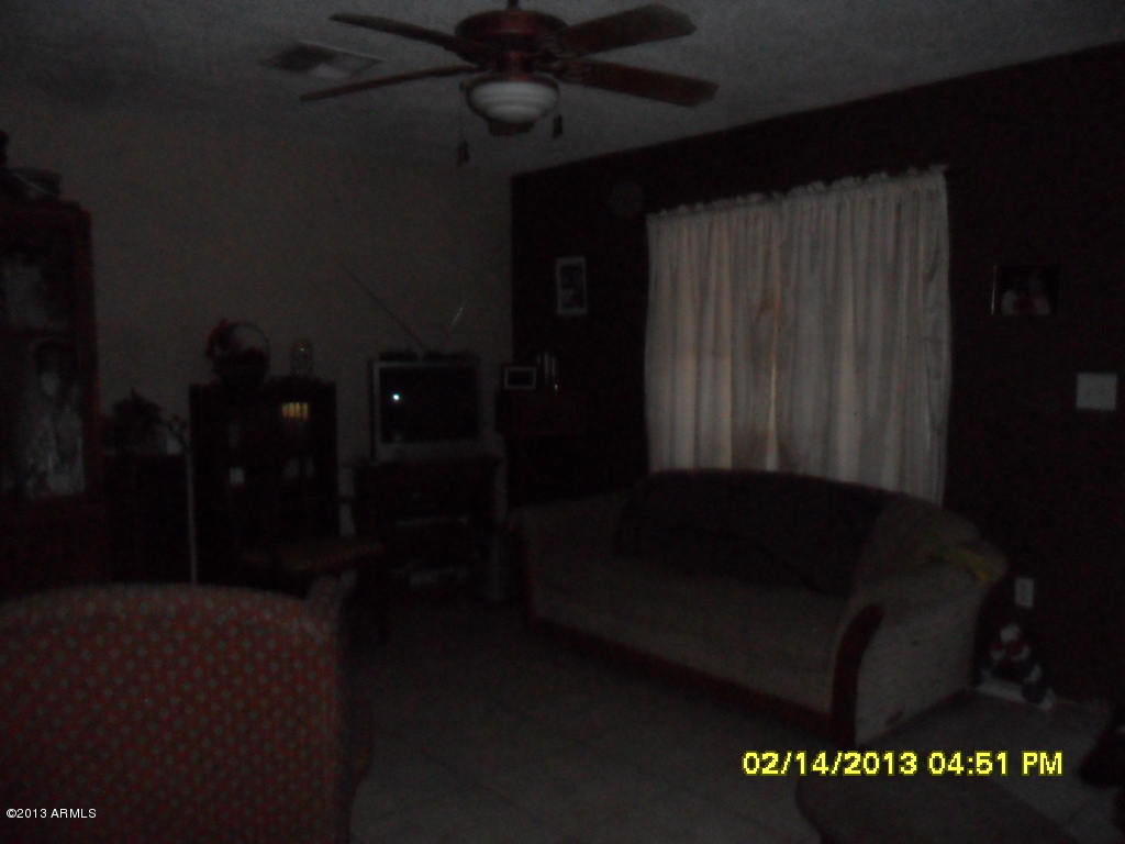 449 West Roeser Road Phoenix, AZ 85041 - Photo 12 of 31 SAM_6317