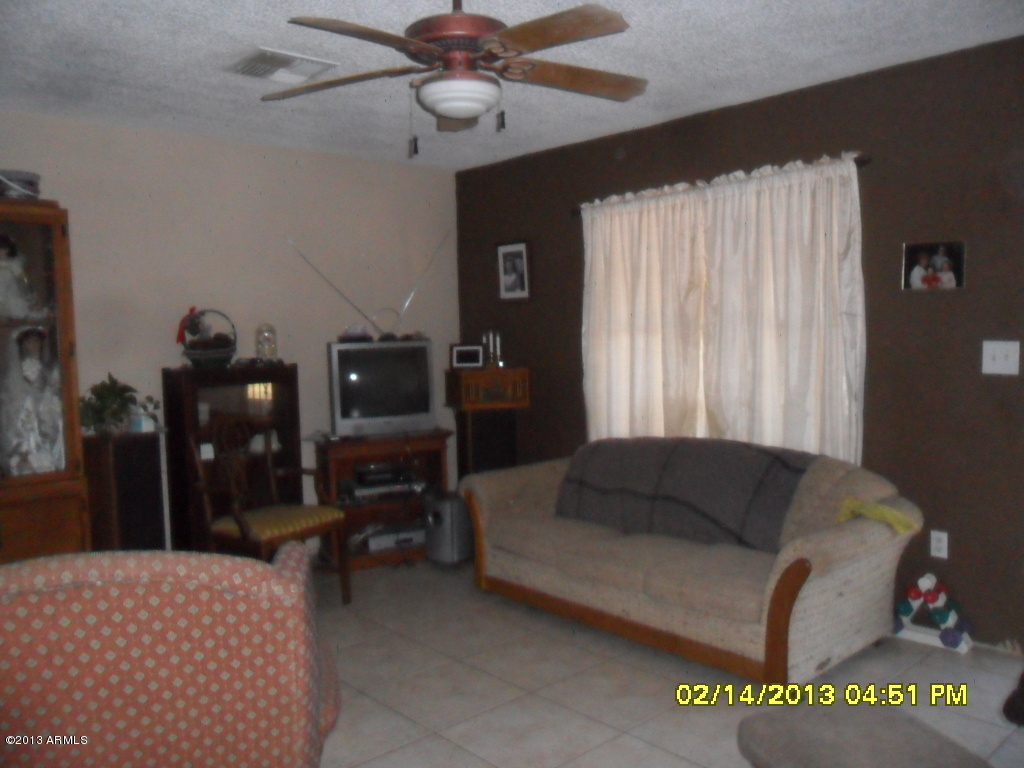 449 West Roeser Road Phoenix, AZ 85041 - Photo 13 of 31 SAM_6318