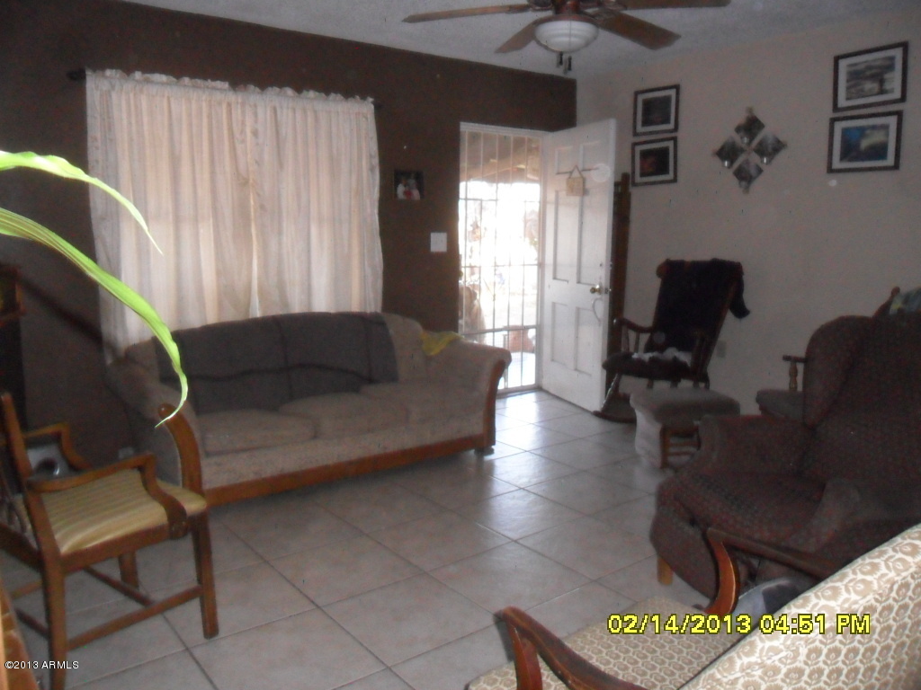 449 West Roeser Road Phoenix, AZ 85041 - Photo 4 of 31 SAM_6316