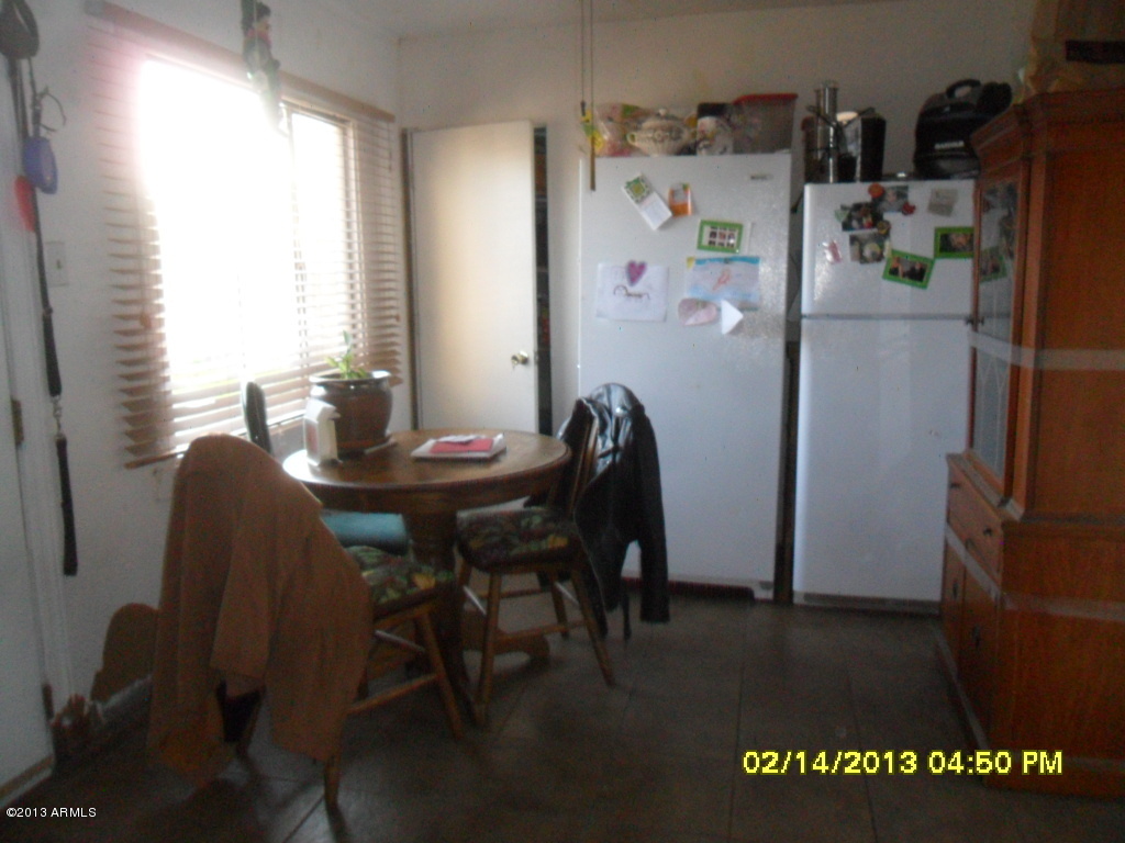 449 West Roeser Road Phoenix, AZ 85041 - Photo 6 of 31 SAM_6311