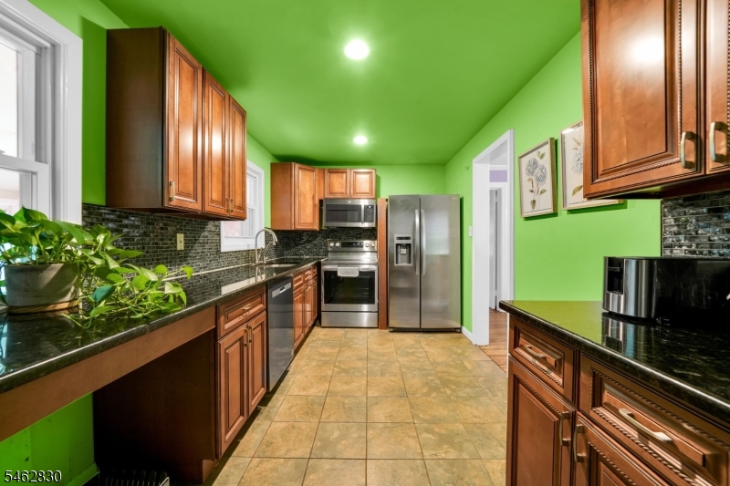 2090 Raritan Road Scotch Plains, NJ 07076 - Photo 8 of 32 Gallery Image 8