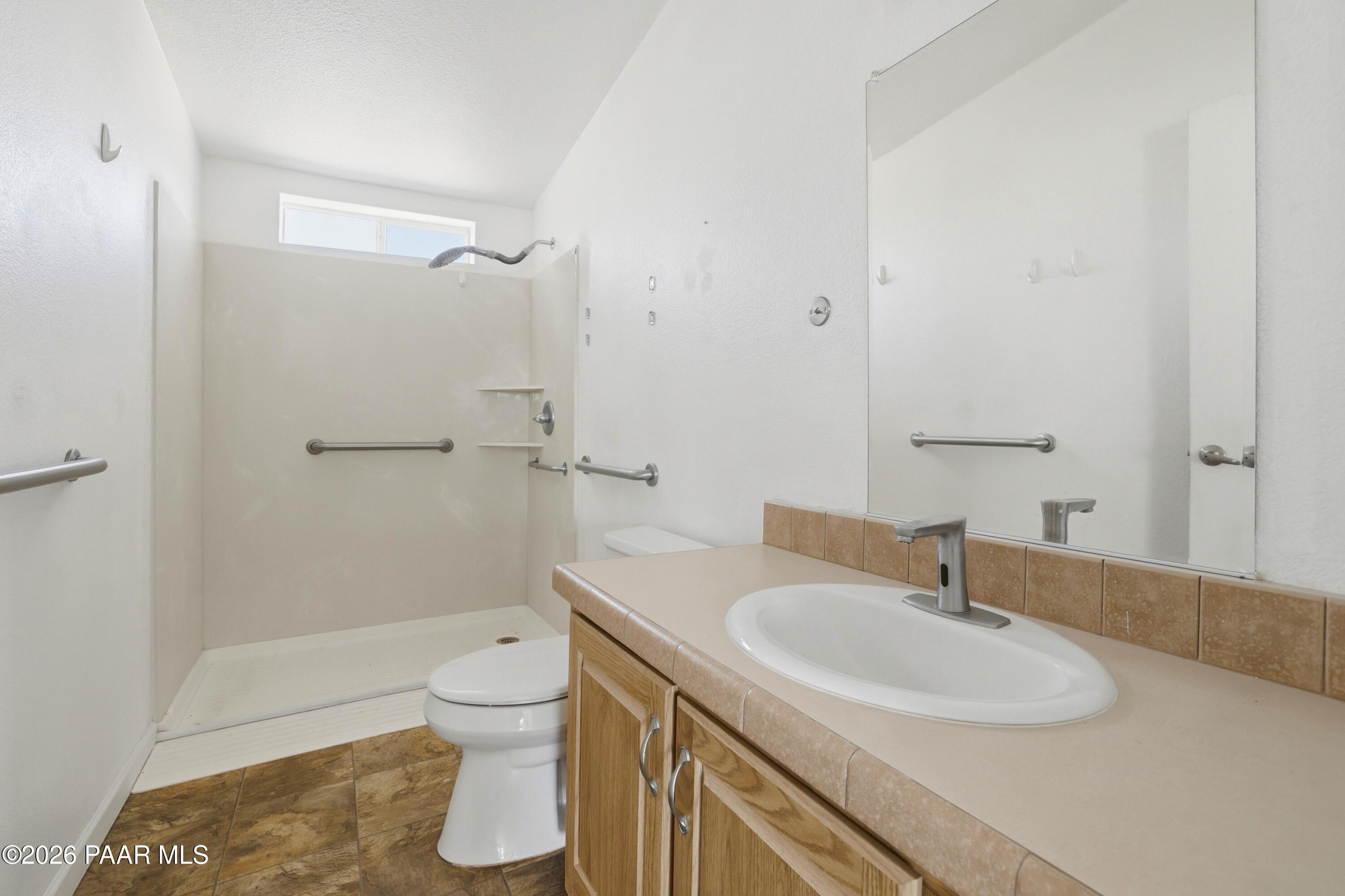 1495 Buffalo Run Road Chino Valley, AZ 86323 - Photo 16 of 32 16-Bathroom