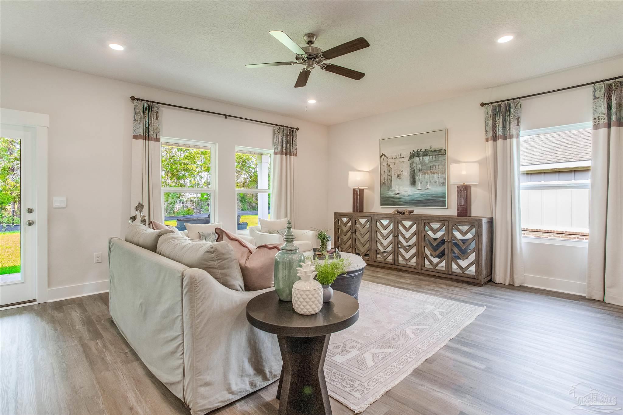 3464 Crossvine Road Cantonment, FL 32533 - Photo 9 of 38 Gallery Image 9