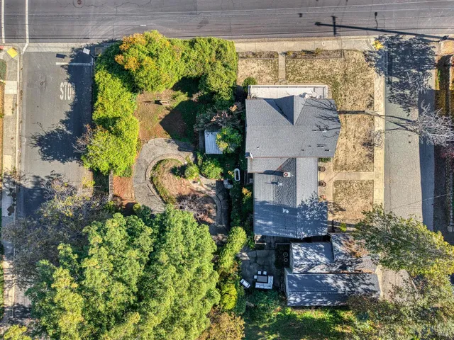 $549,000 | 825 North Forbes Street, Lakeport, CA 95453