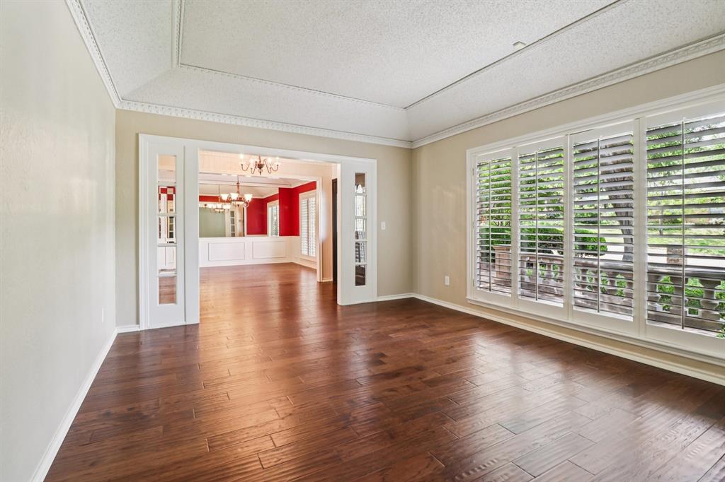 1015 Crowley Road Arlington, TX 76012 - Photo 17 of 38