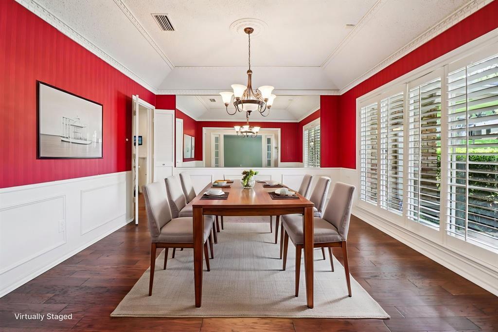 1015 Crowley Road Arlington, TX 76012 - Photo 18 of 38 * virtually staged *