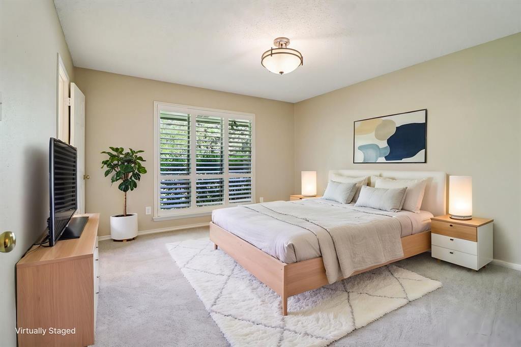 1015 Crowley Road Arlington, TX 76012 - Photo 26 of 38 * virtual staging *