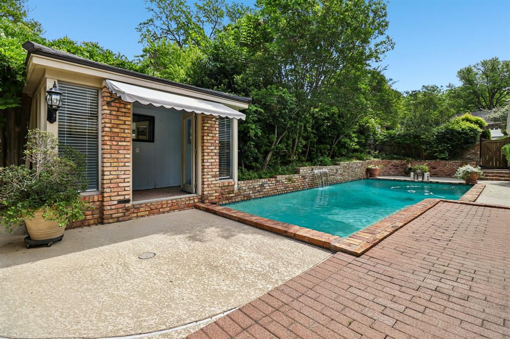 1015 Crowley Road Arlington, TX 76012 - Photo 4 of 38