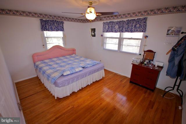 8132 Carrick Lane Springfield, VA 22151 - Photo 12 of 20 Bedroom