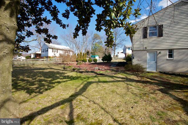 8132 Carrick Lane Springfield, VA 22151 - Photo 18 of 20 Exterior (General)