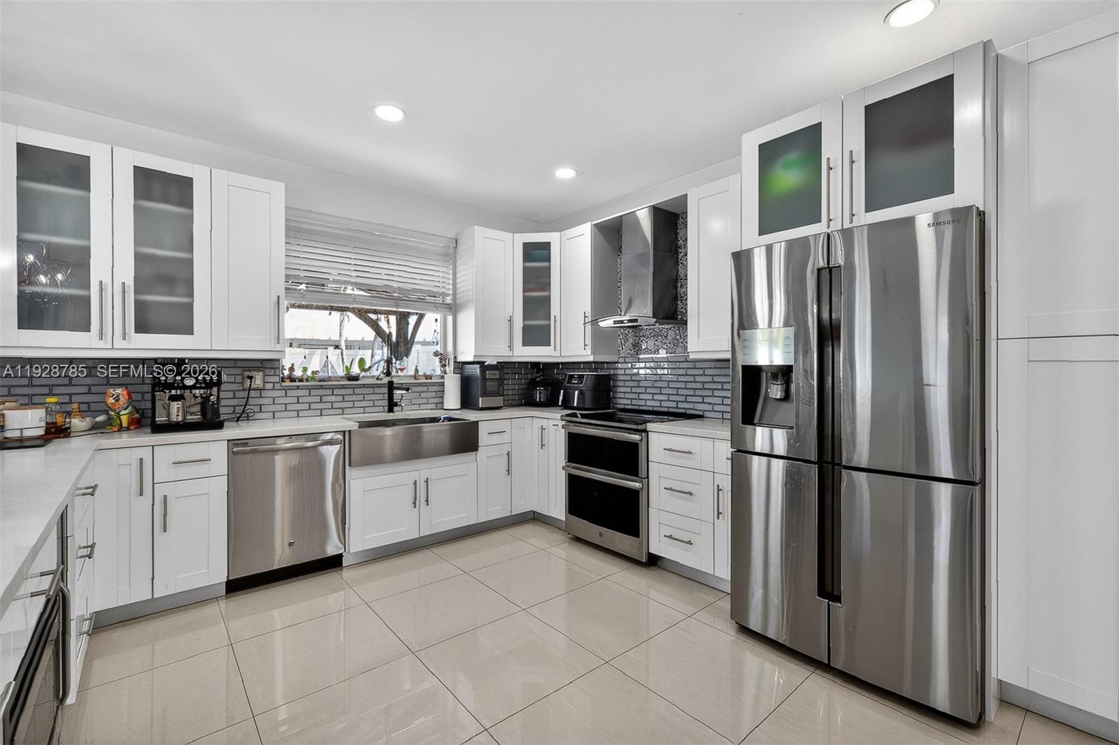 9443 Southwest 170th Path Miami, FL 33196 - Photo 11 of 43 Gallery Image 11
