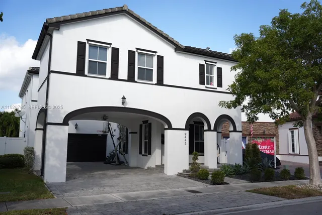 $1,100,000 | 9443 Southwest 170th Path, Miami, FL 33196