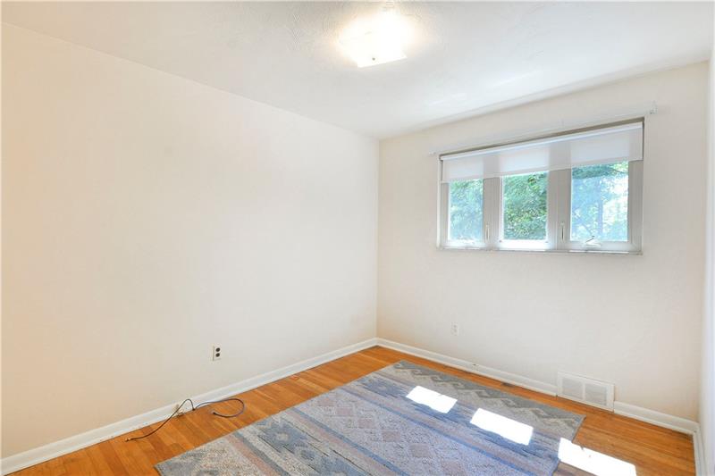 459 Marzolf Road Pittsburgh, PA 15209 - Photo 12 of 25 Bedroom #2 opposite view.