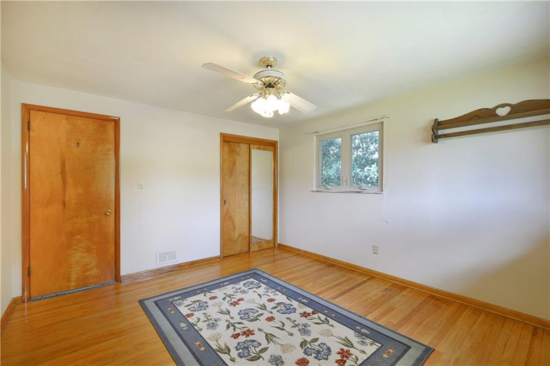 459 Marzolf Road Pittsburgh, PA 15209 - Photo 8 of 25 Master bedroom. All windows throughout the home have been updated.