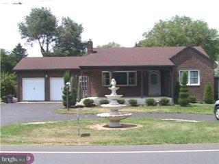 1807 Edgely Road Levittown, PA 19057 - Photo 1 of 6 Gallery Image 1