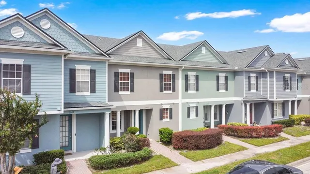 $327,499 | 6071 Chapledale Drive, Orlando, FL 32829