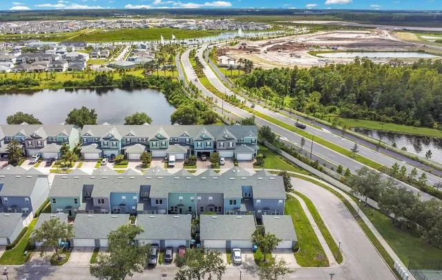 $327,499 | 6071 Chapledale Drive, Orlando, FL 32829