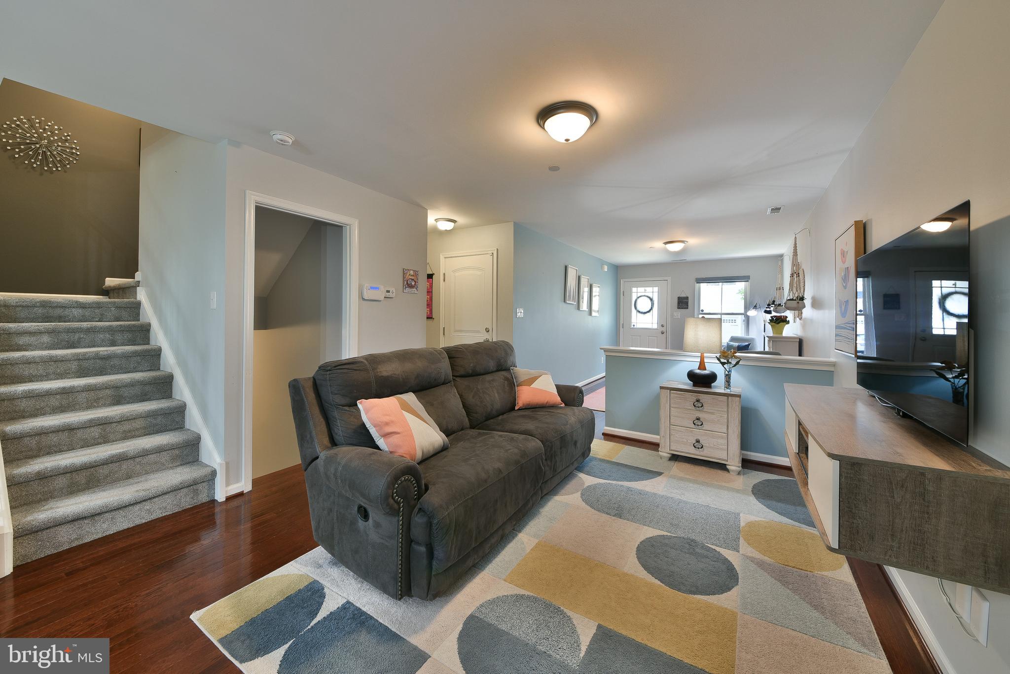 400 North York Road, Unit C Hatboro, PA 19040 - Photo 9 of 38 Family Room