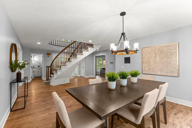 $760,000 | 27155 Drake Road, Farmington, MI 48331