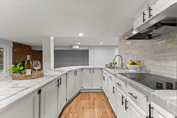 $760,000 | 27155 Drake Road, Farmington Hills, MI 48331