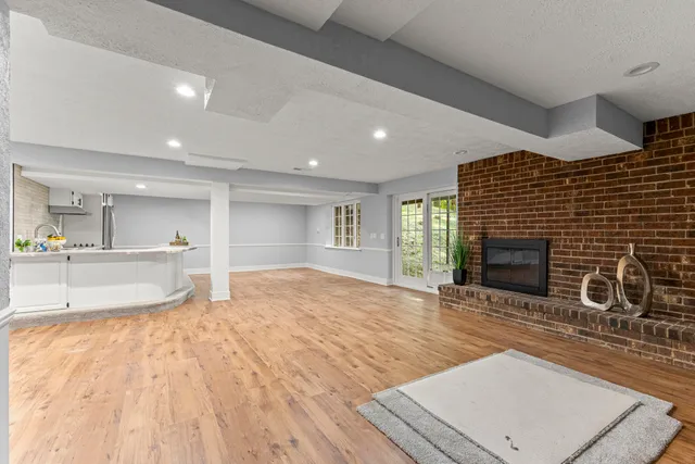 $760,000 | 27155 Drake Road, Farmington, MI 48331