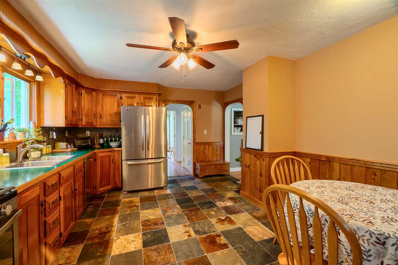 250 South Road Kensington, NH 03833 - Photo 2 of 30 Gallery Image 2