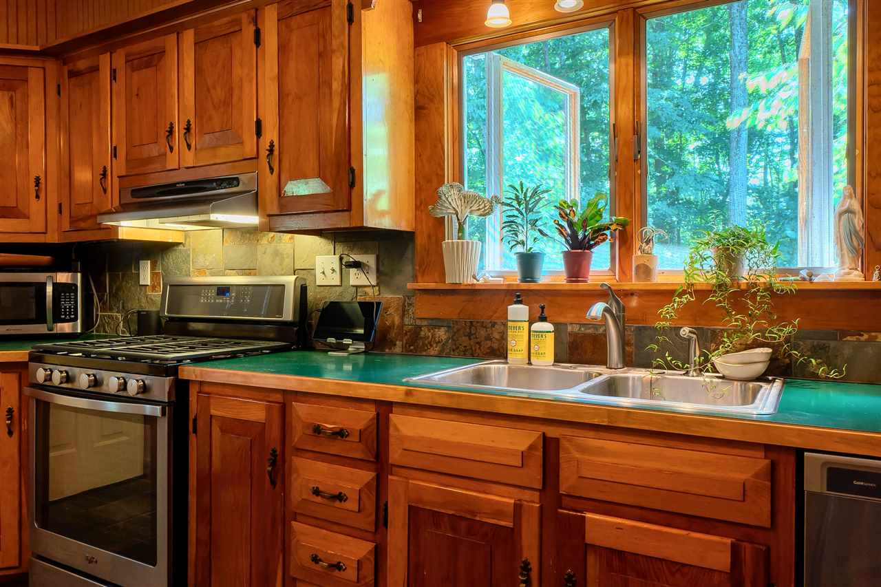 250 South Road Kensington, NH 03833 - Photo 18 of 30 Gallery Image 18