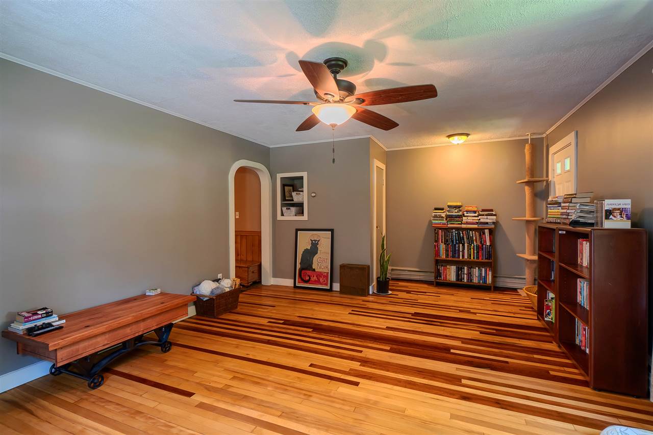 250 South Road Kensington, NH 03833 - Photo 4 of 30 Gallery Image 4