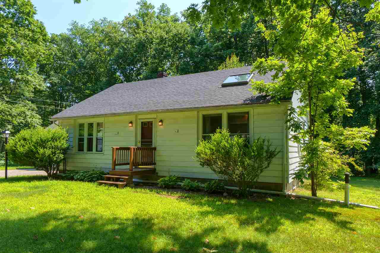 250 South Road Kensington, NH 03833 - Photo 7 of 30 Gallery Image 7