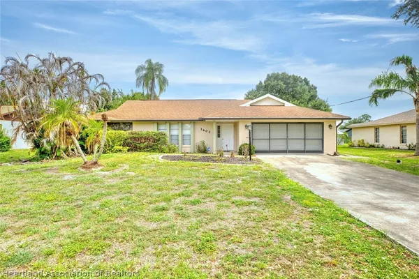 $1,850 | 1602 Carrington Avenue, Sebring, FL 33875