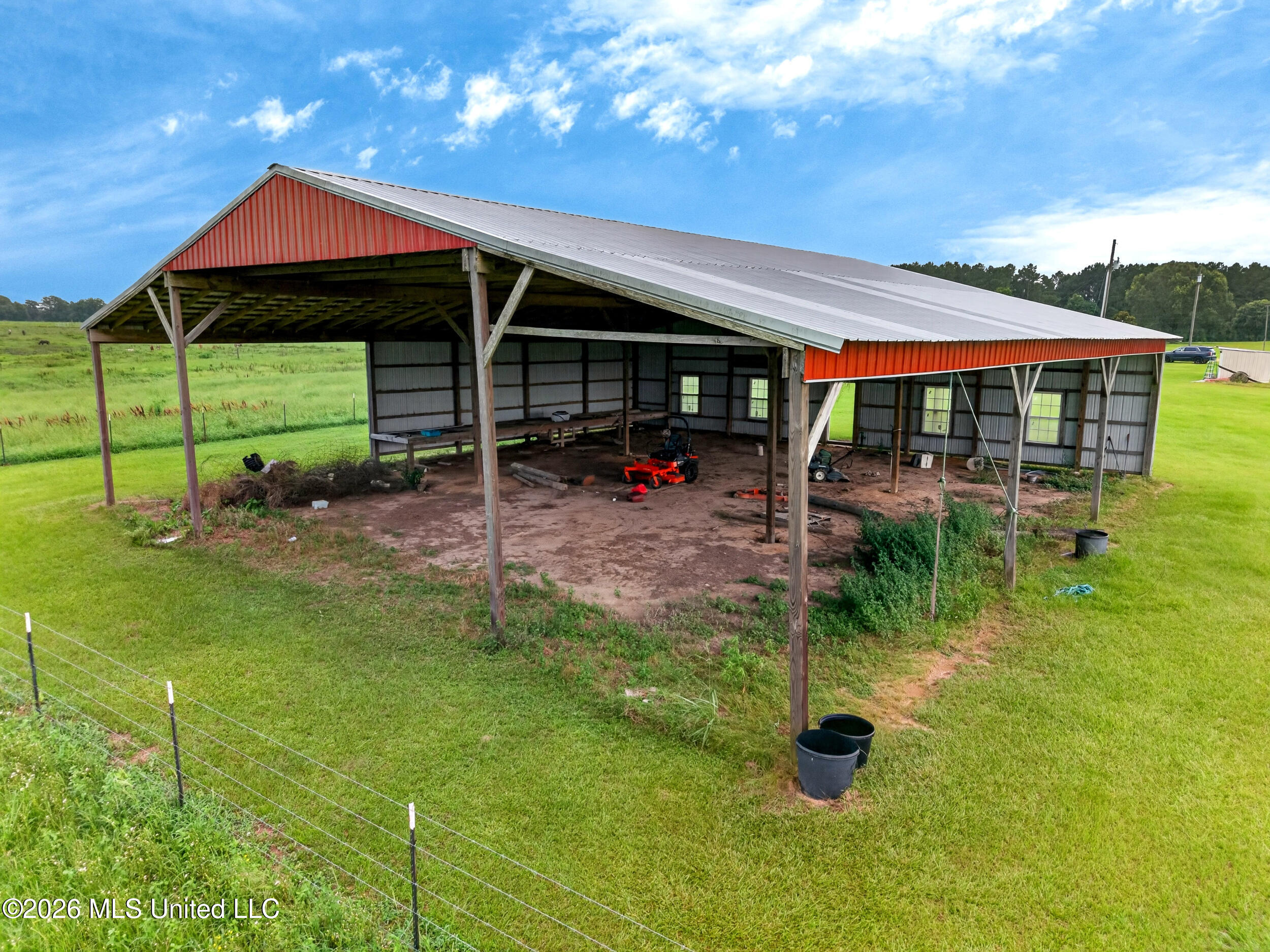 16 D O Stanford Road Poplarville, MS 39470 - Photo 43 of 48 58_barn2