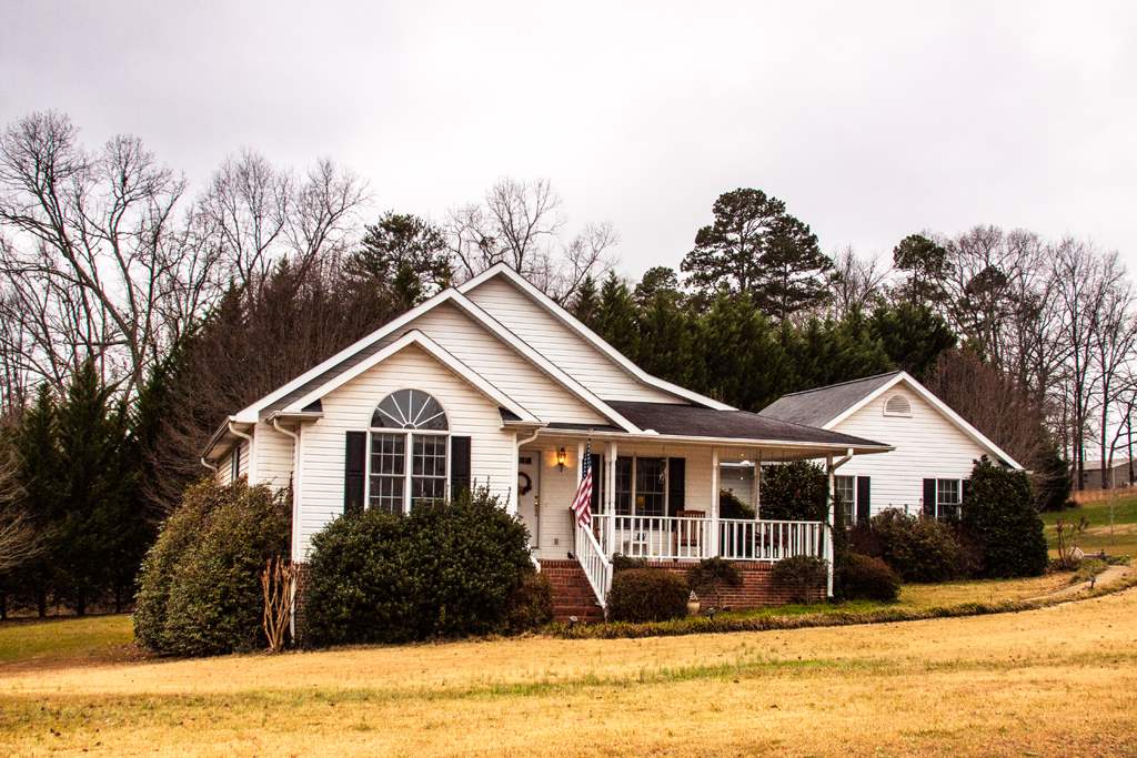 12007 North Ridge Drive Seneca, SC 29672 - Photo 1 of 22 Gallery Image 1