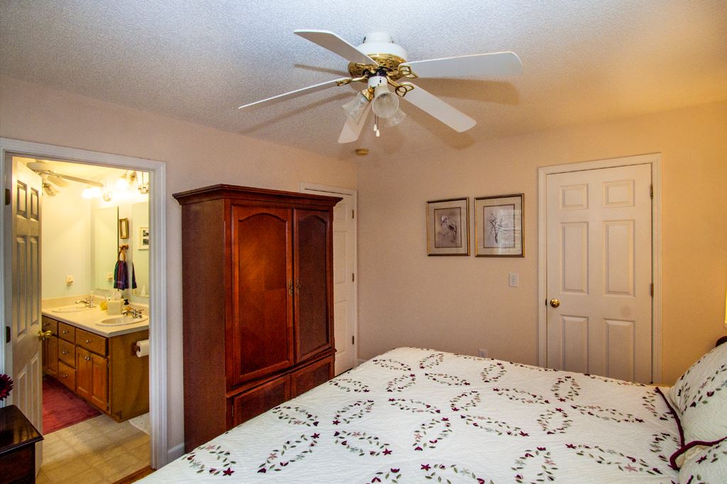 12007 North Ridge Drive Seneca, SC 29672 - Photo 14 of 22 Gallery Image 14