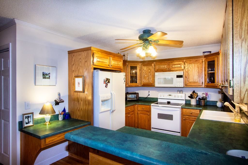 12007 North Ridge Drive Seneca, SC 29672 - Photo 5 of 22 Gallery Image 5