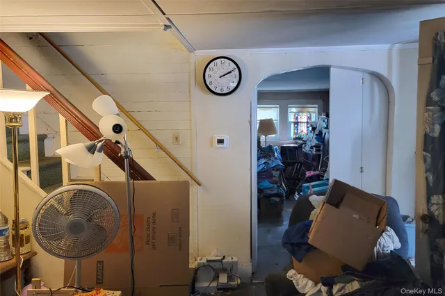 a view of entryway with washer and dryer