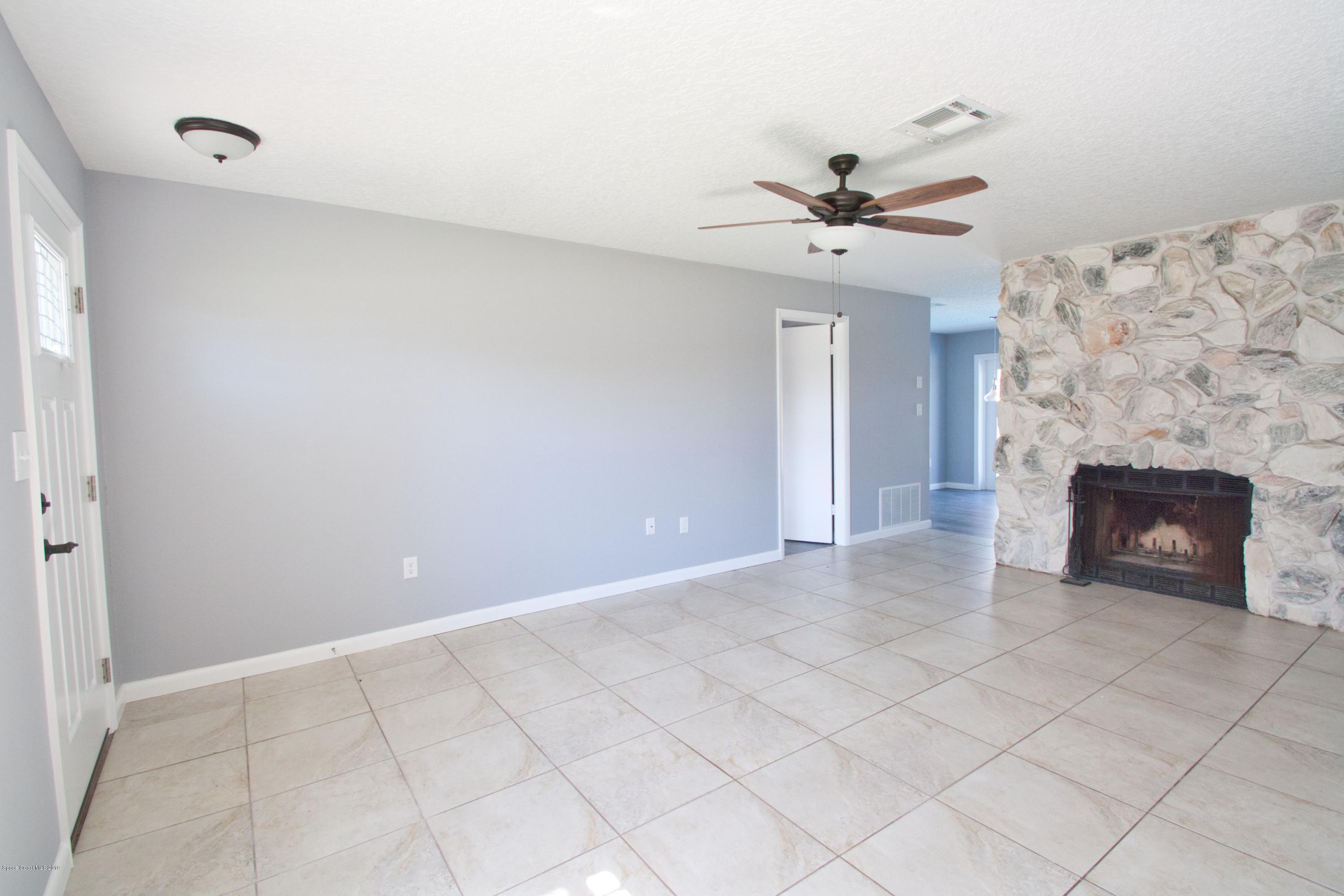 878 Kings Post Road Rockledge, FL 32955 - Photo 4 of 19 IMG_0799