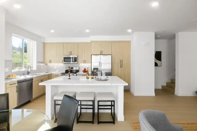 $1,275,000 | 837 Fassler, Unit 837, Pacifica, CA 94044