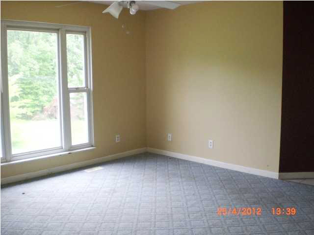 10820 Rose Road Evansville, IN 47712 - Photo 5 of 11 Gallery Image 5