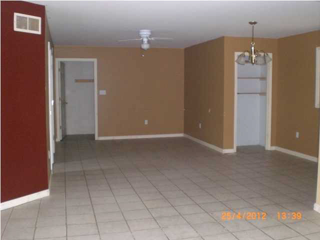 10820 Rose Road Evansville, IN 47712 - Photo 6 of 11 Gallery Image 6